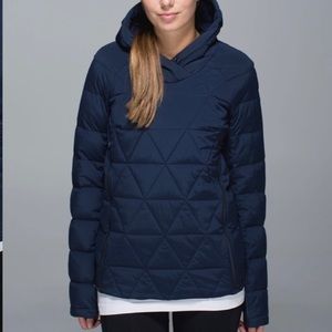 Lululemon puffed up pullover - Sz 4 ✨✨✨